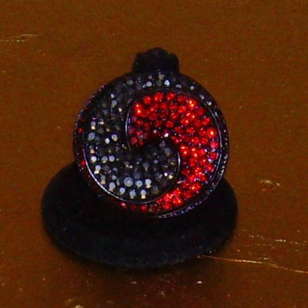 Gunmetal/Red Acrylic R/S Stretchable Cocktail Ring
